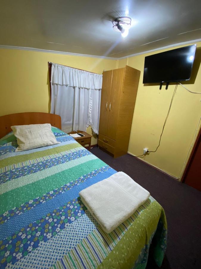 Hostal Bernardita Puerto Natales Bagian luar foto